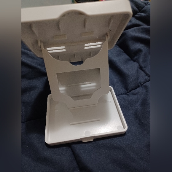 Animal Crossing Switch Stand - Picture 3 of 3